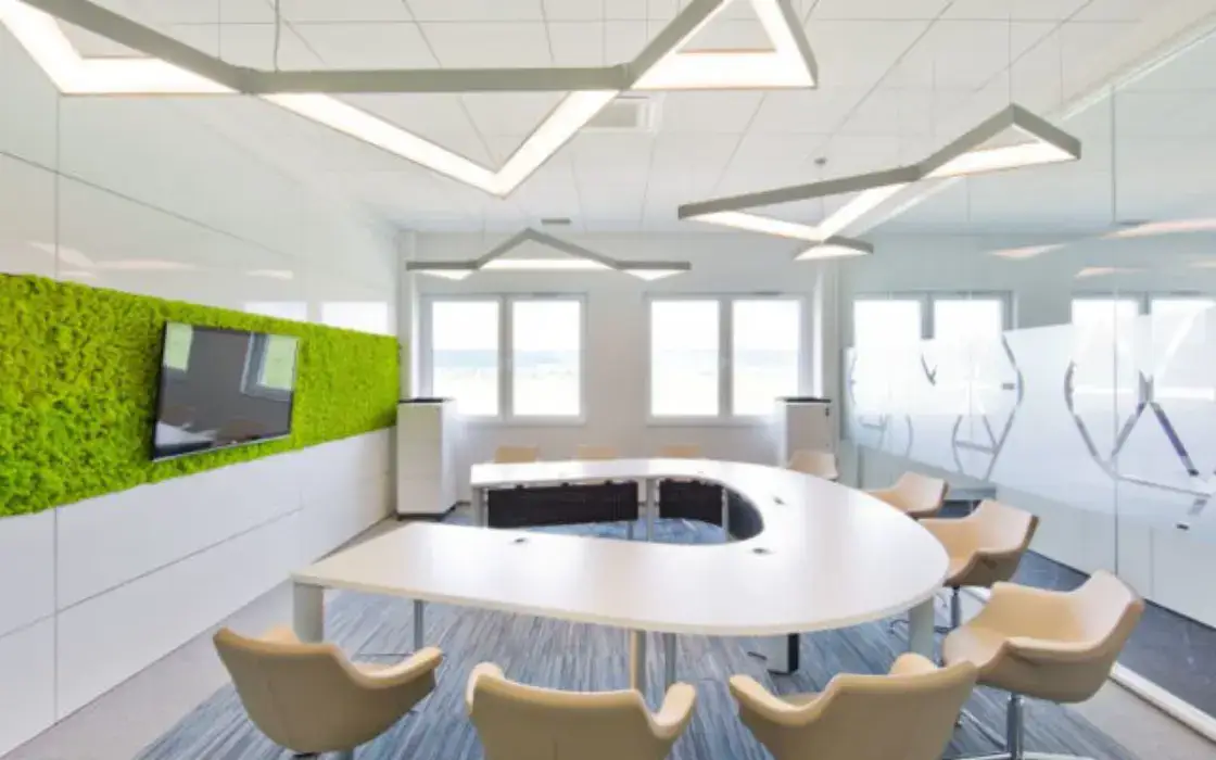Center Business Services 5
