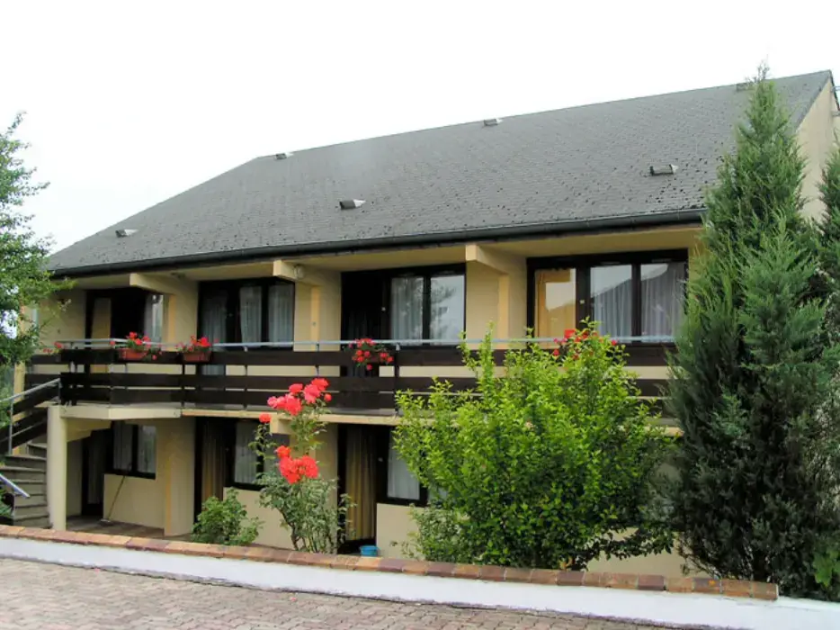 Hôtel Fleuritel 5