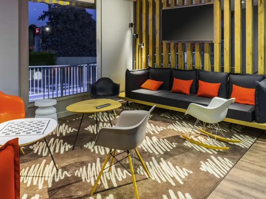 Ibis Tarbes Odos 5