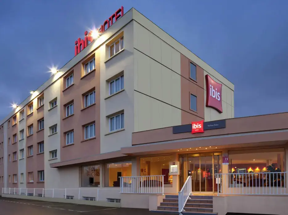Ibis Tarbes Odos 7