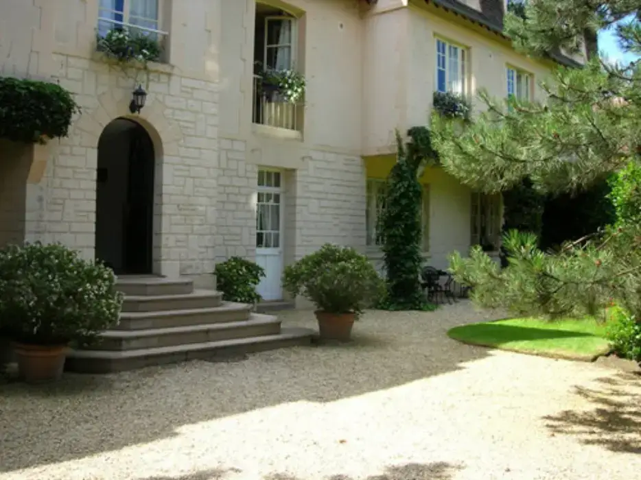 Castel Fleuri 10