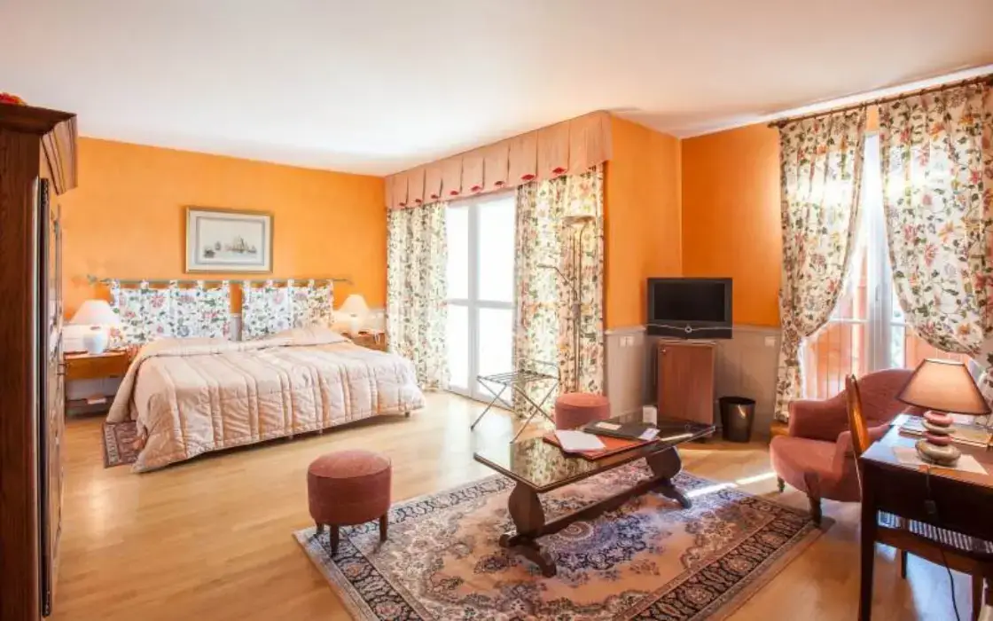 Le Beau Rivage 4