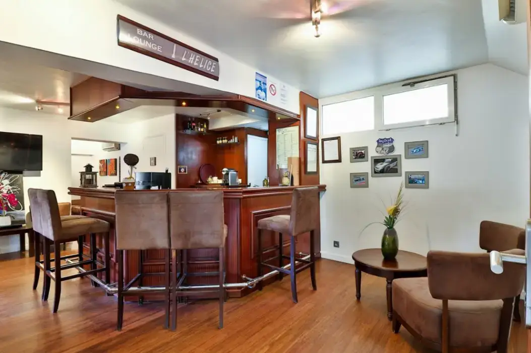 Hôtel Plage Saint Jean 10