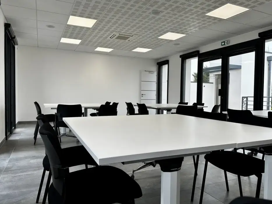Salle La Rivièra 9