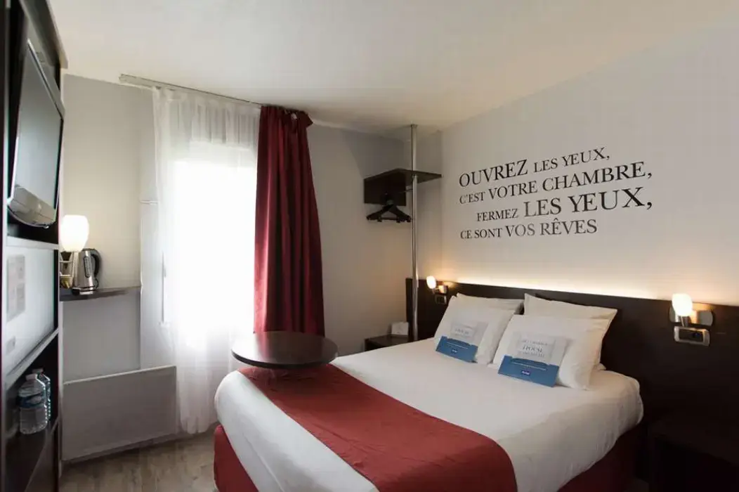 Kyriad La Flèche 2
