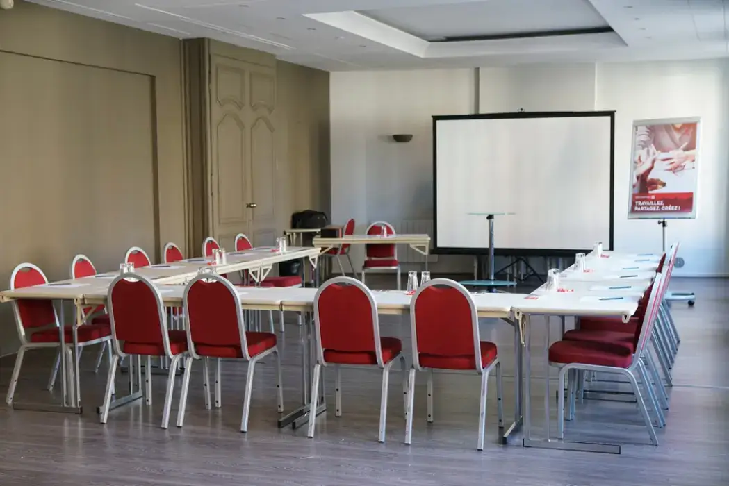 Ibis Douai 5