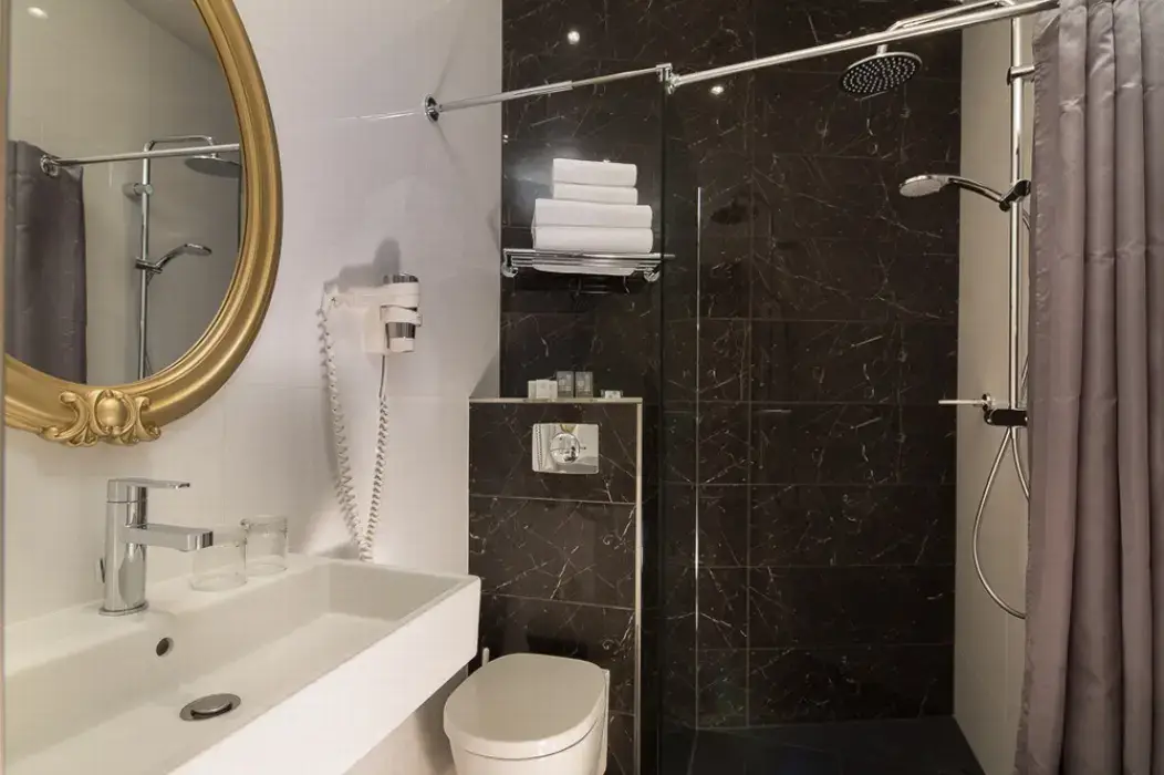 Hôtel Montparnasse Saint Germain 4