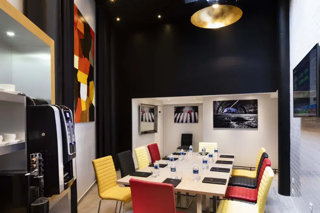 Hôtel Montparnasse Saint Germain 8