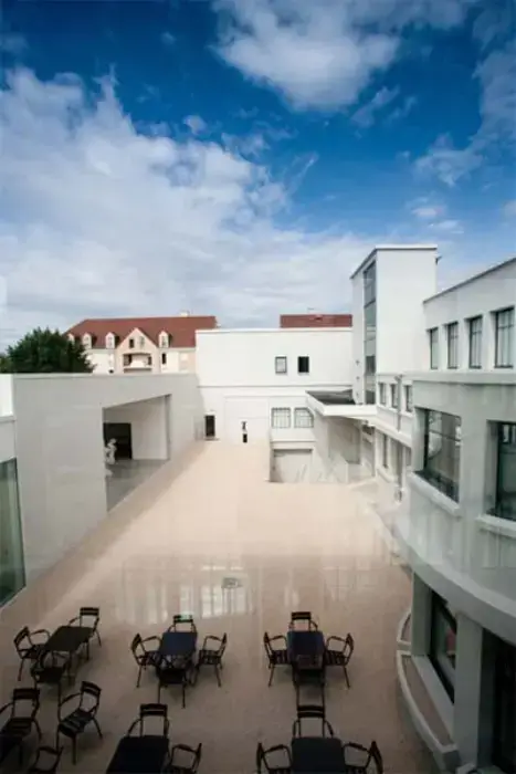 Consortium Museum 4