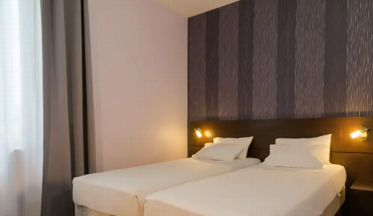 The Originals City Hôtel Le Cheval Noir Saint-Étienne 7