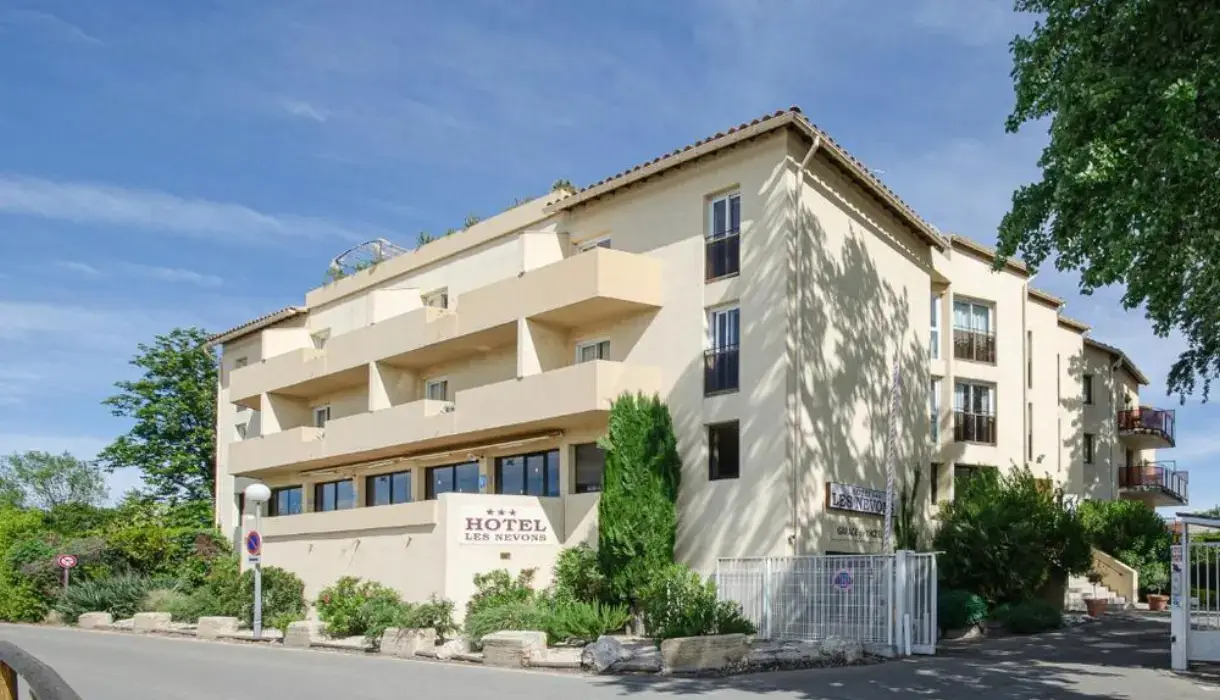 Hôtel Les Nevons 6