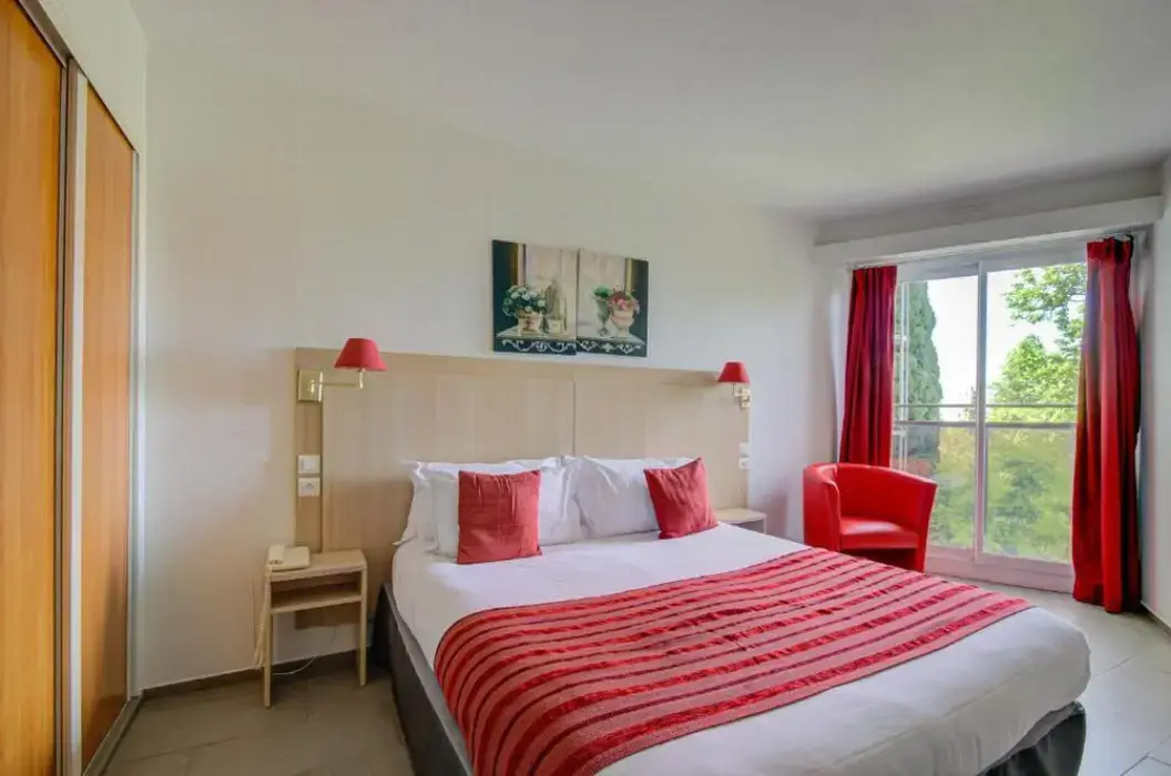 Hôtel Les Nevons 7