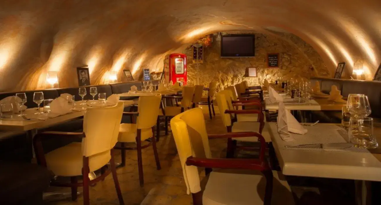 La Cantina 4