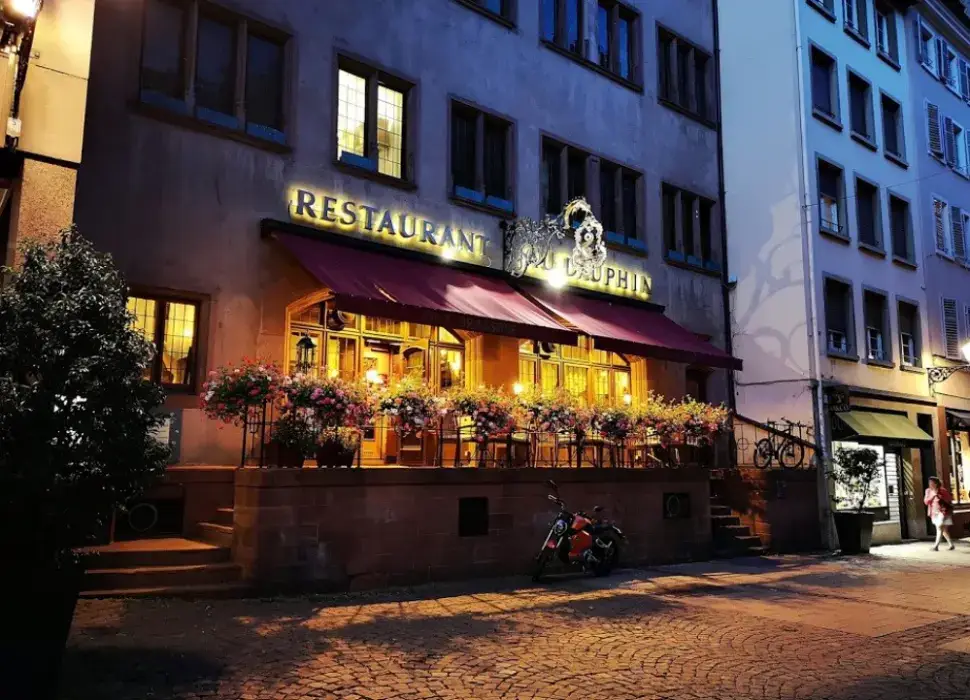 Au Dauphin