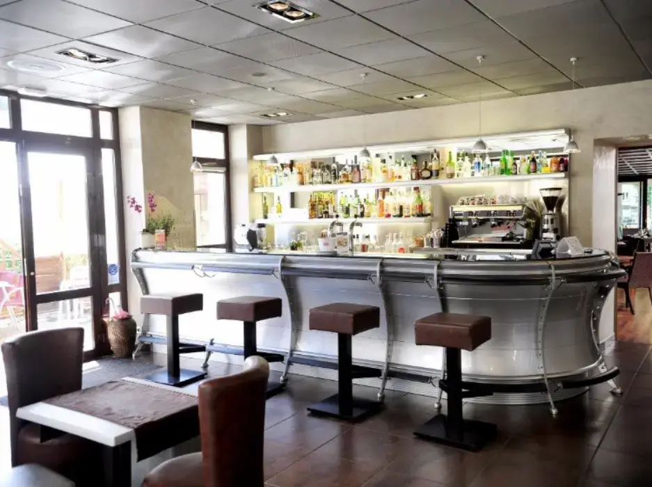 Logis Central Hôtel 8