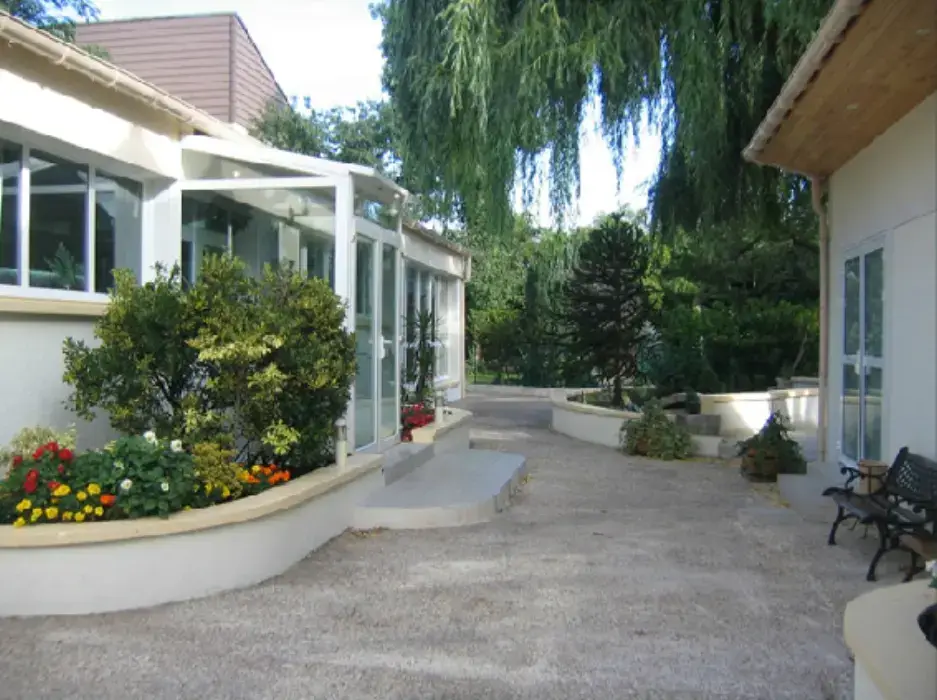 Au Jardin Des Saules 6