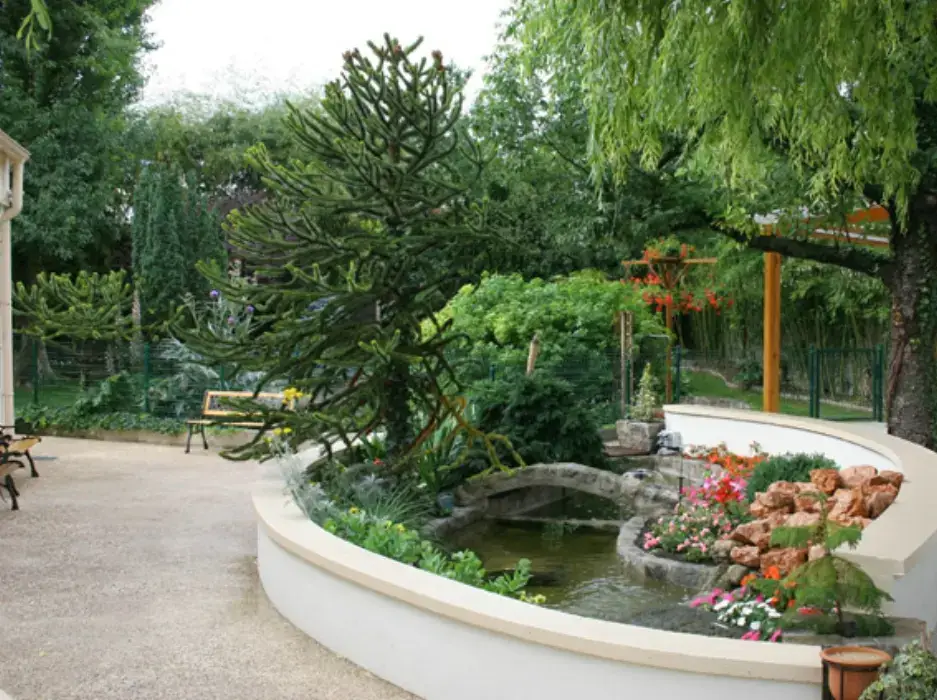 Au Jardin Des Saules 9