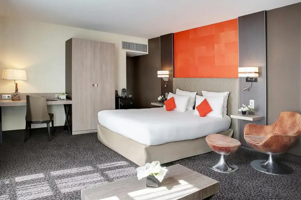 Best Western Premier Hôtel de la Poste and Spa 6