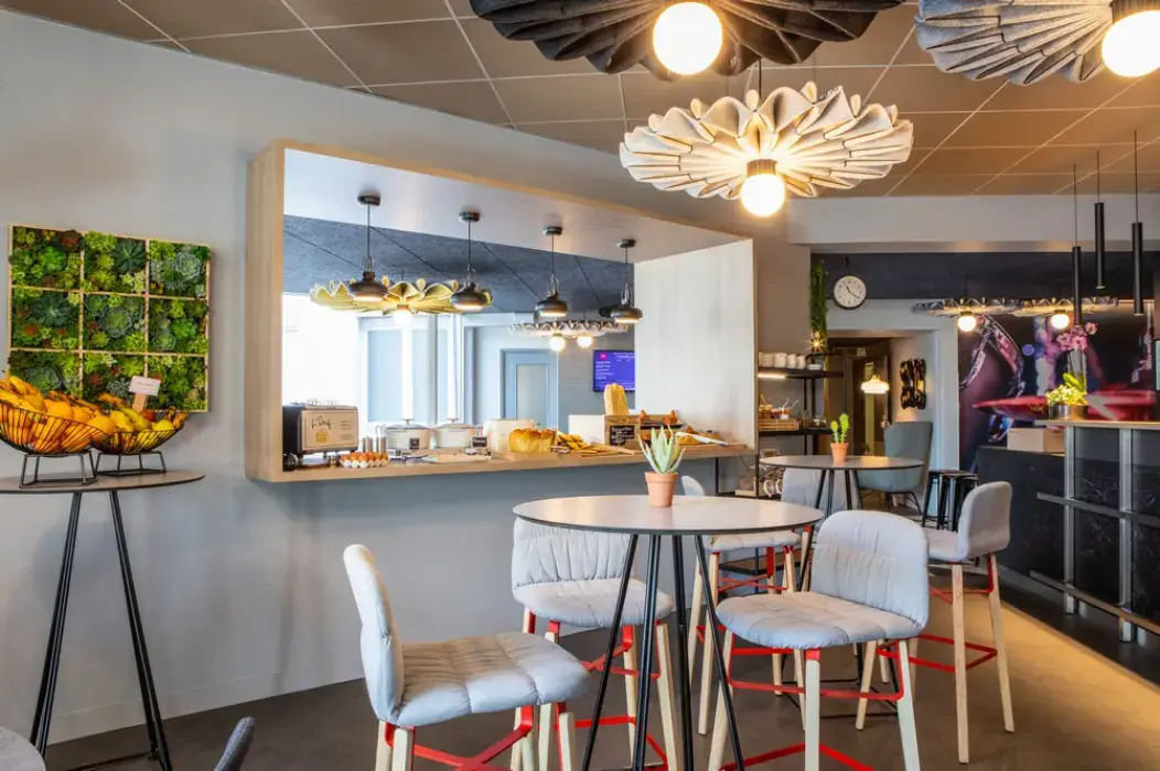 Ibis Compiègne 15