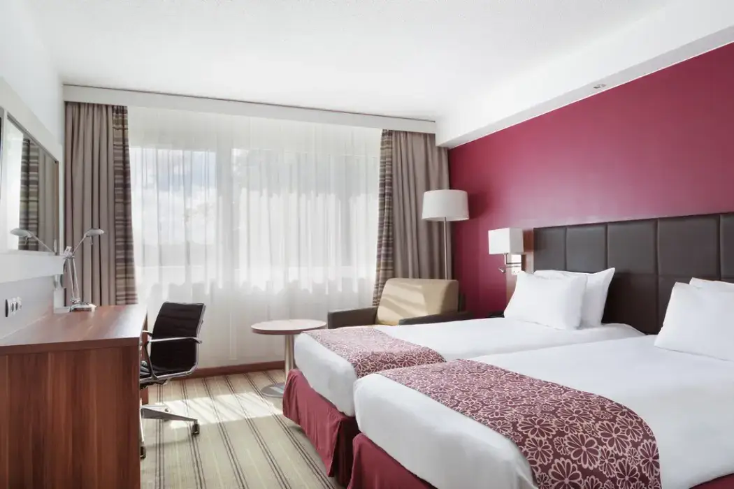 Novotel Aix En Provence Beaumanoir Les 3 Sautets 12