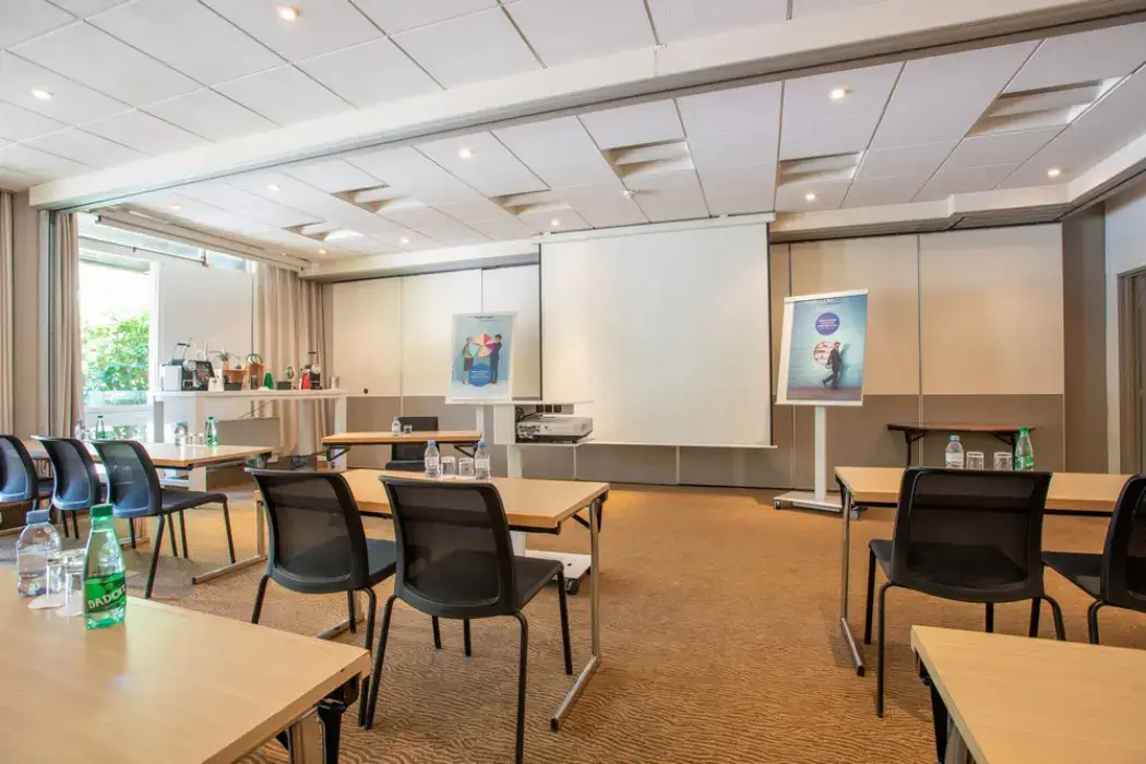 Novotel Aix En Provence Beaumanoir Les 3 Sautets 14