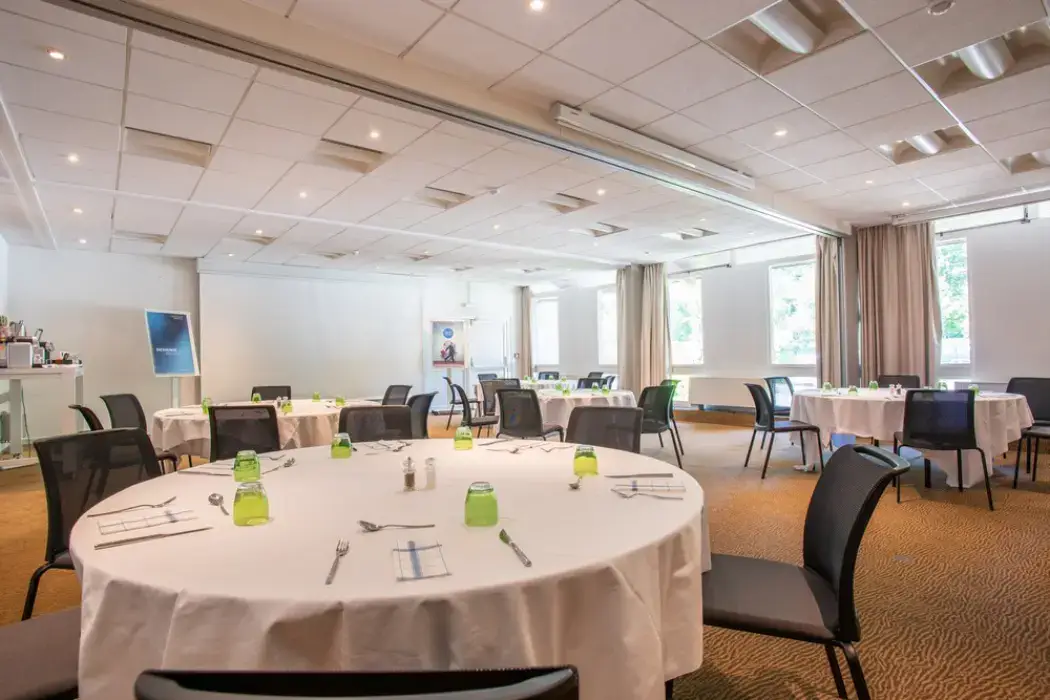 Novotel Aix En Provence Beaumanoir Les 3 Sautets 15