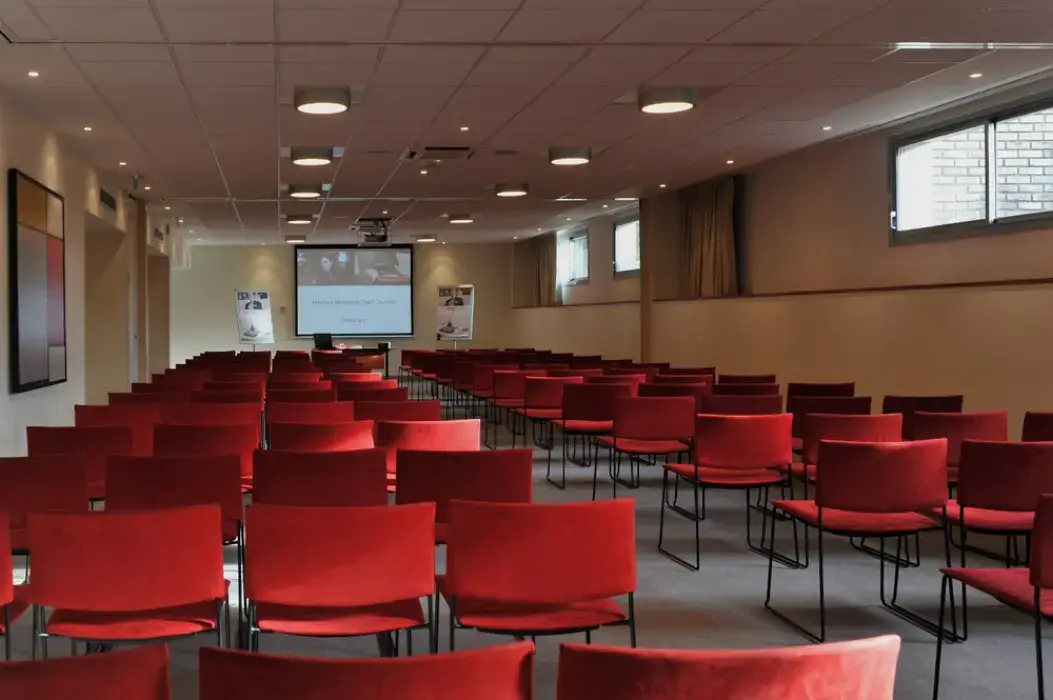 Mercure Maurepas Saint Quentin 2