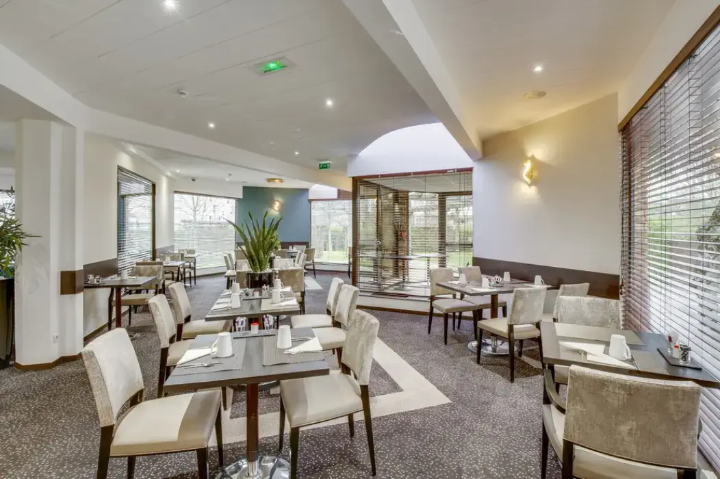 Mercure Maurepas Saint Quentin 8
