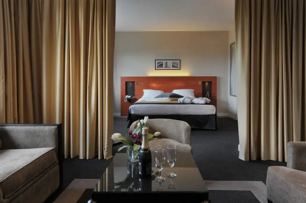 Mercure Maurepas Saint Quentin 17