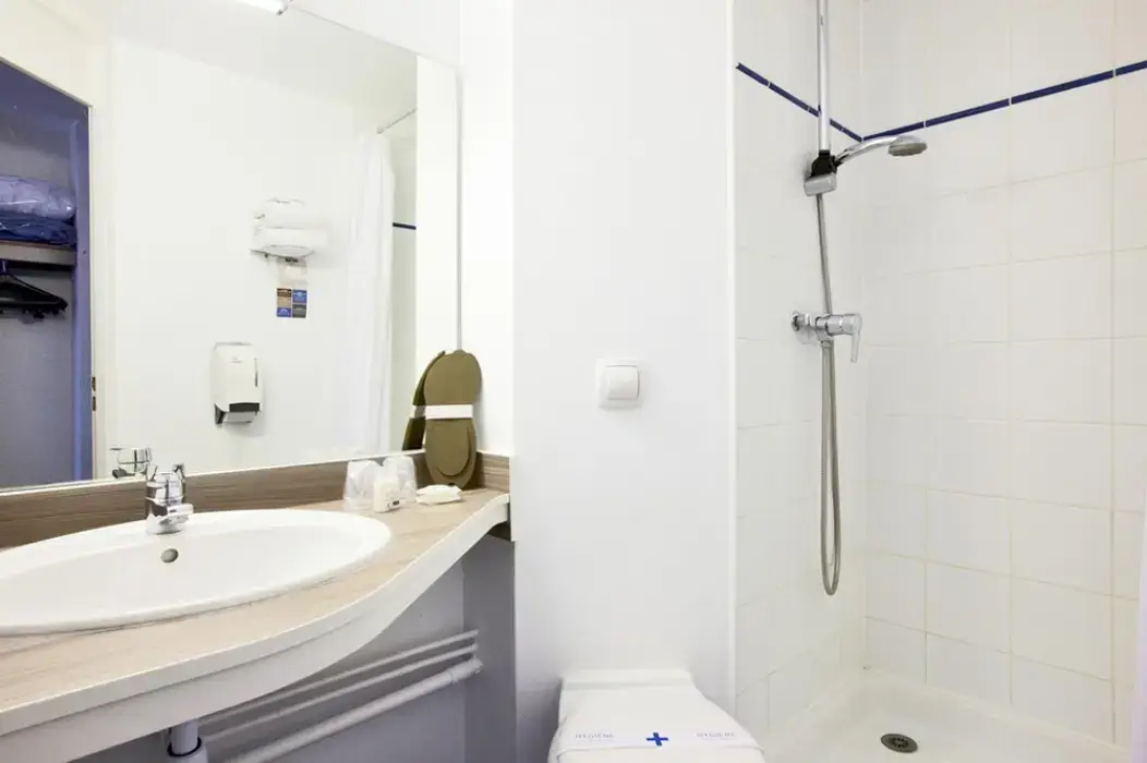 Brit Hotel Rouen Nord 6