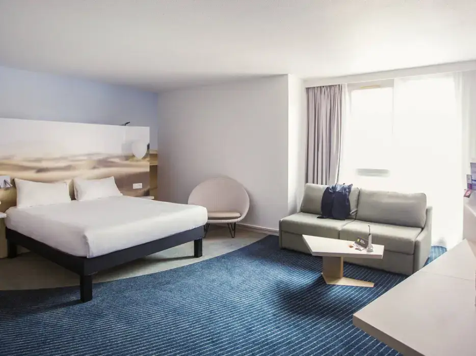 Ibis Styles Toulon Centre Port 8
