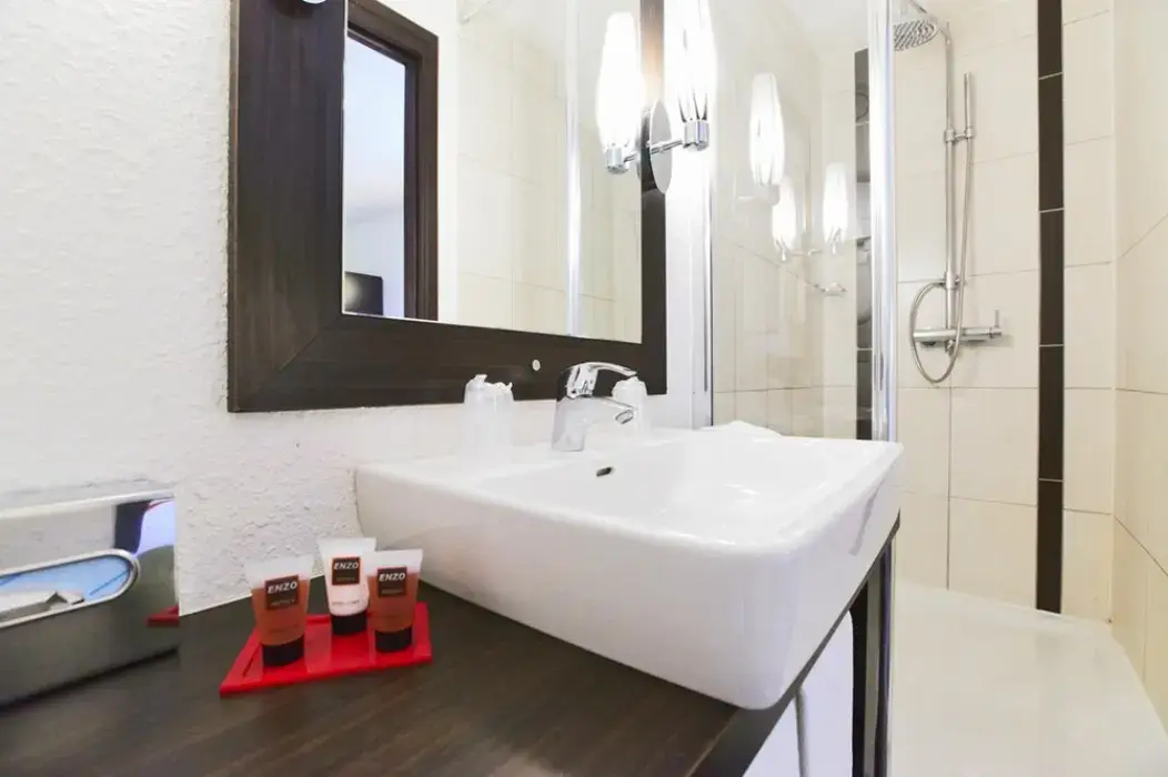 Kyriad Design Enzo Reims Tinqueux 6