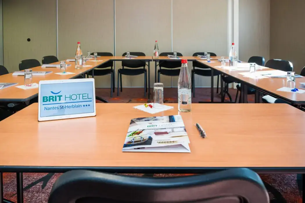 BRIT HOTEL Nantes Saint Herblain, Le Kerann 8
