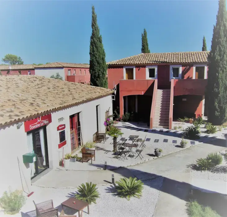 Domaine le Milos 8