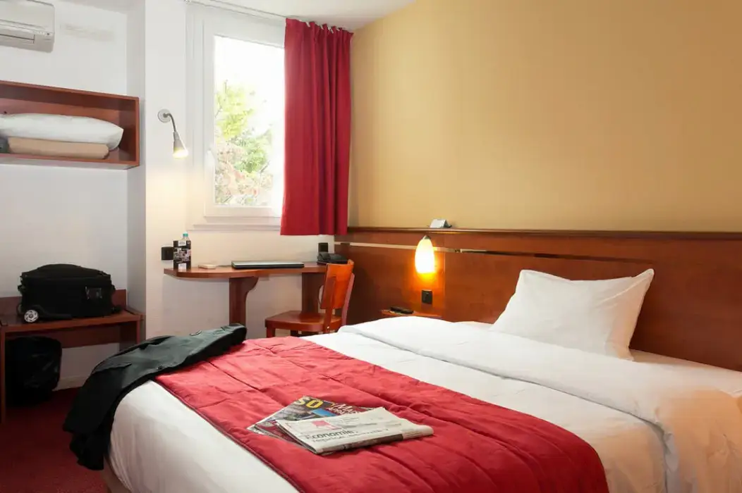 Brit Hotel Bordeaux Aéroport Le Soretel 3