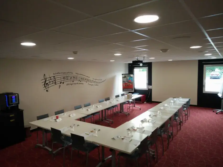 Ibis Styles Toulouse Airport 7