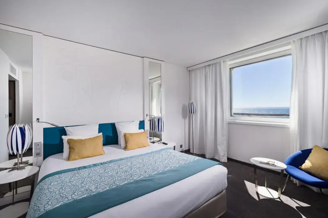 Golden Tulip Marseille Euromed 14