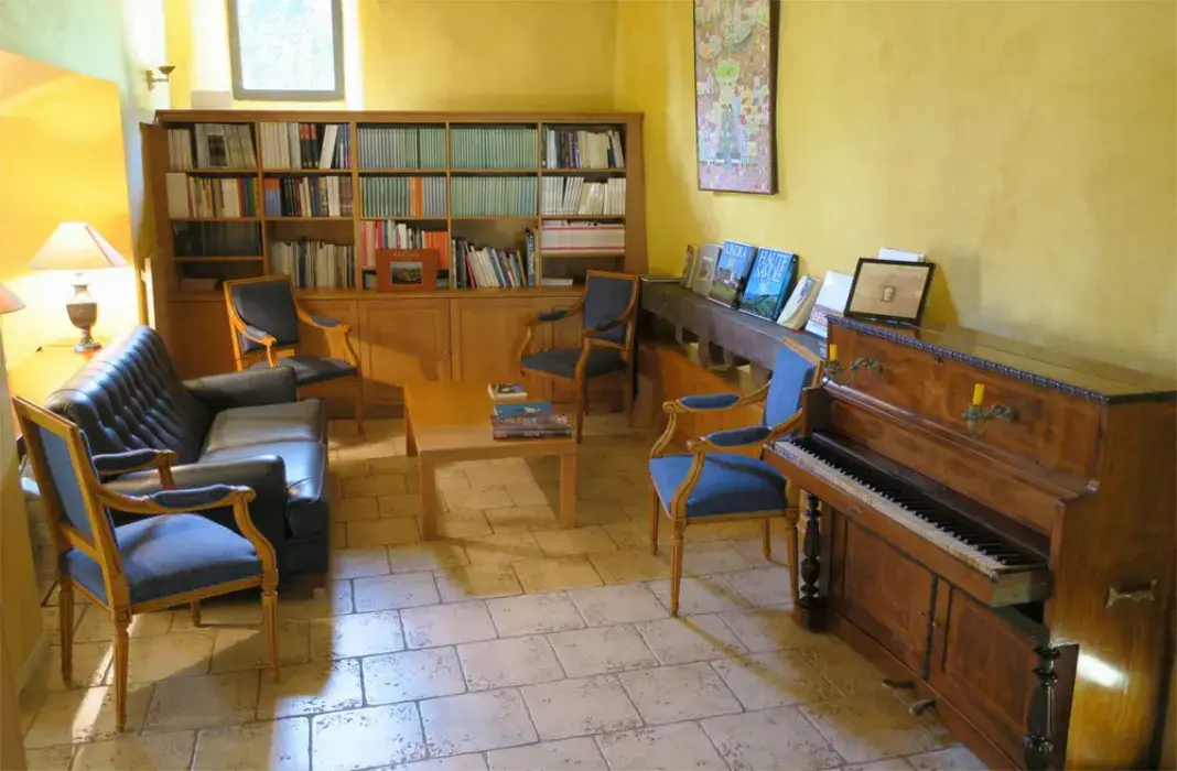 Les Pensières 6