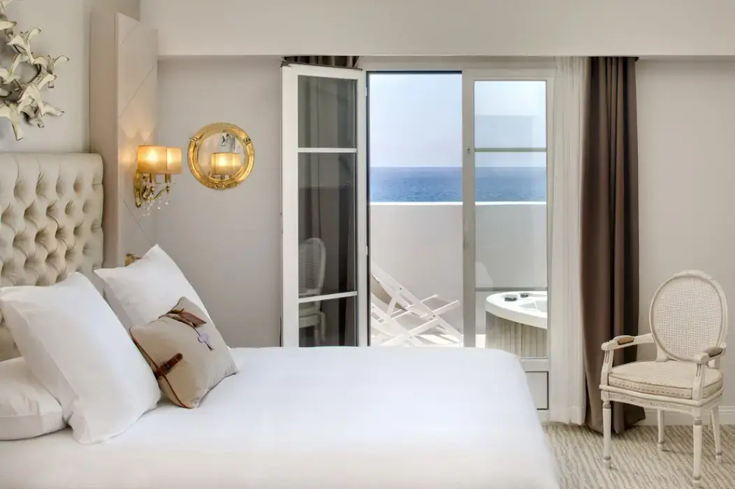 Grand Hôtel des Sablettes, Curio Collection by Hilton 2