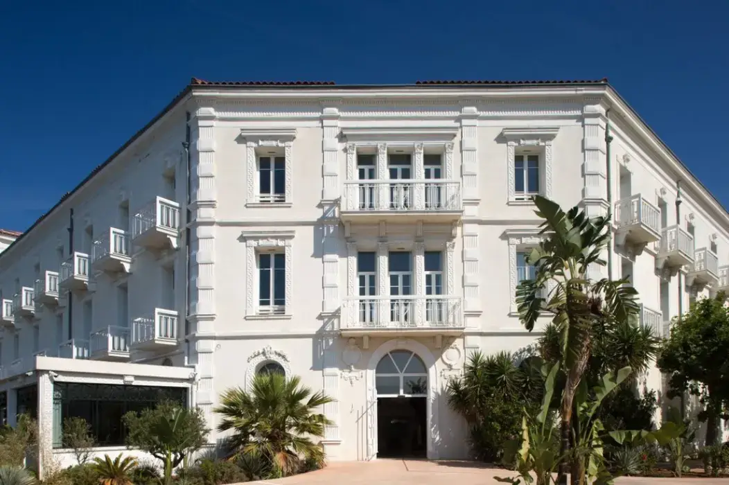Grand Hôtel des Sablettes, Curio Collection by Hilton 15