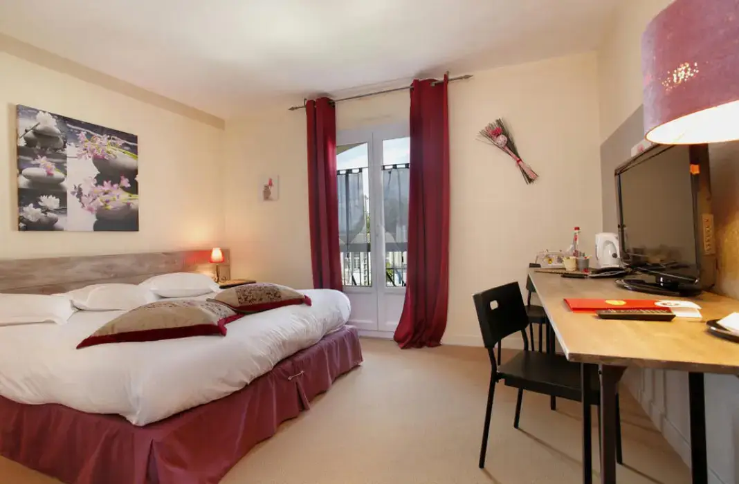 Hôtel Médieval 5