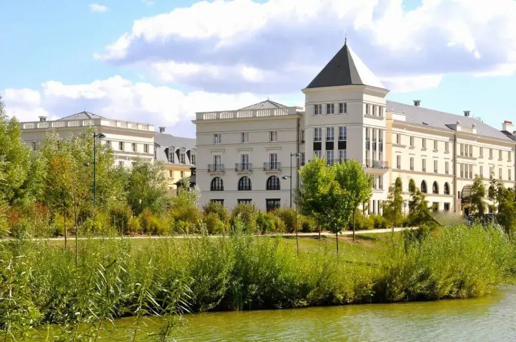 Aparthotel Adagio Serris Val d'Europe 2