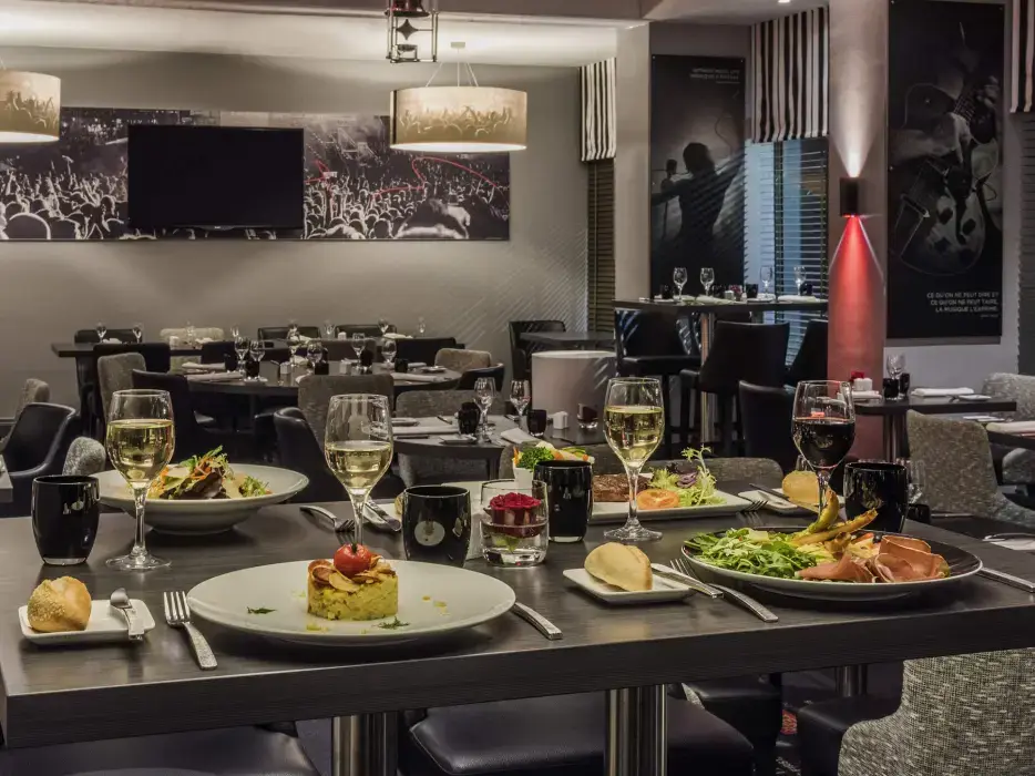 Mercure Paris Velizy 11