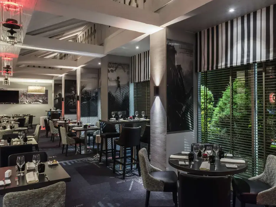 Mercure Paris Velizy 12