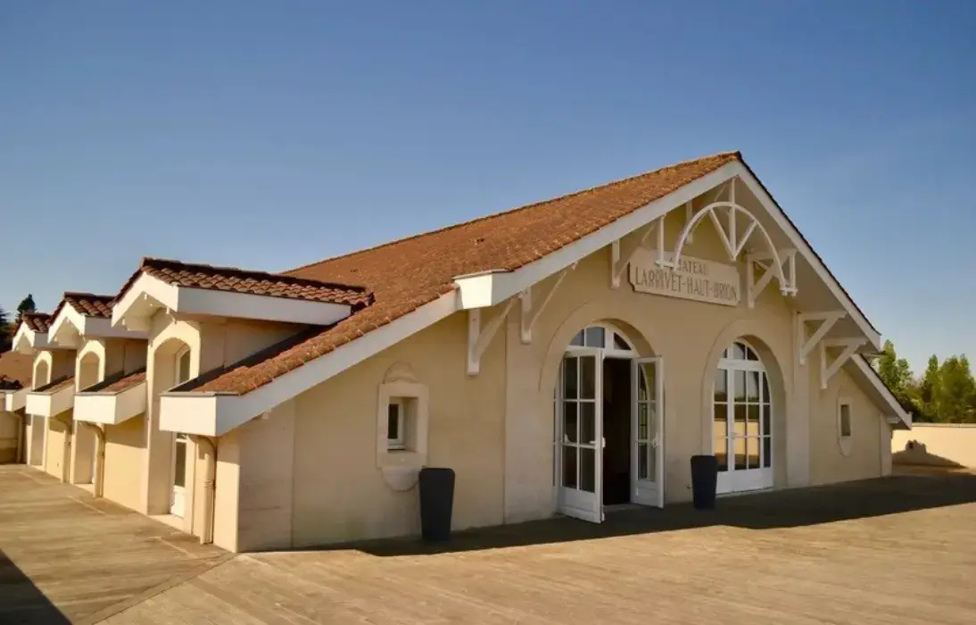 Château Larrivet Haut-Brion 10