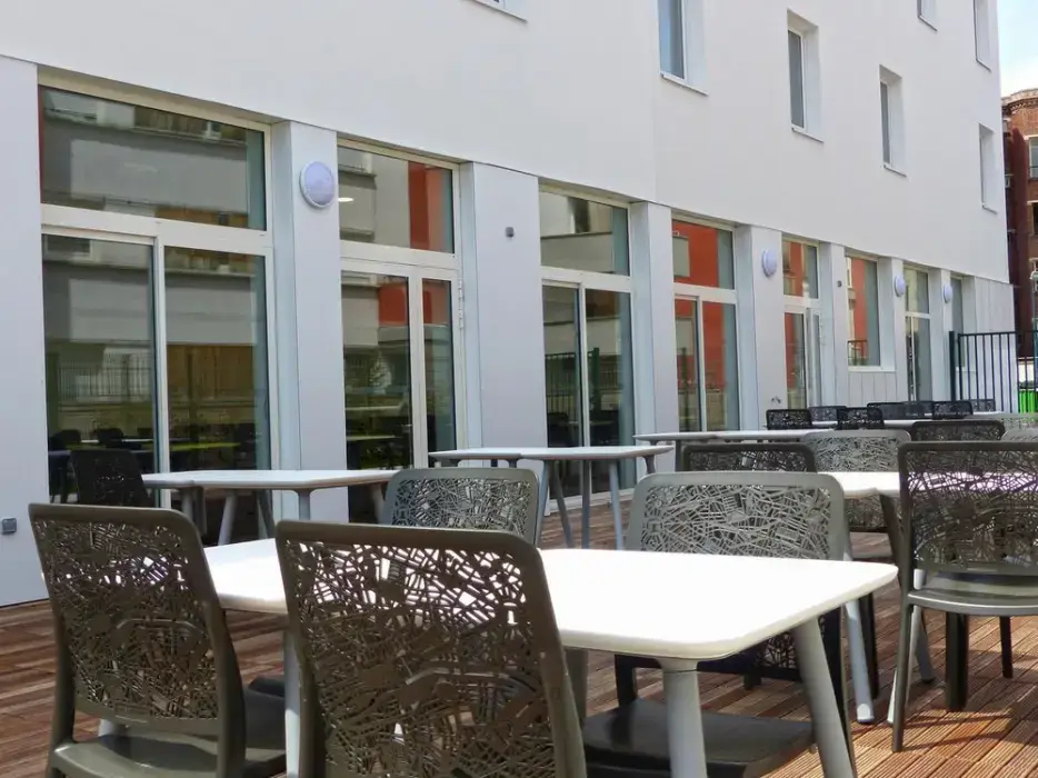 Hôtel Paris Saint-Ouen 8
