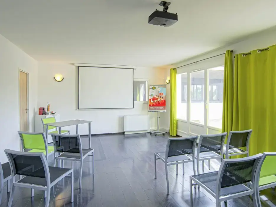 Ibis Styles Pertuis 7