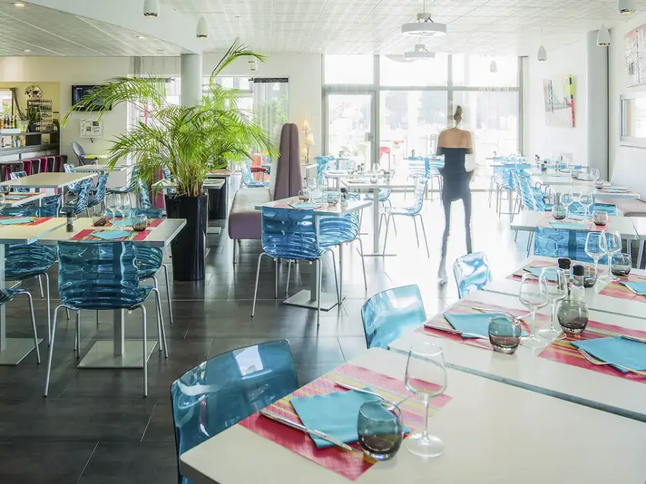 Ibis Styles Pertuis 8