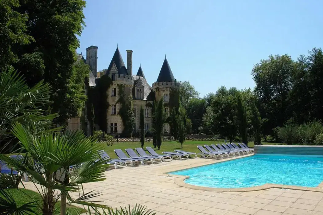 Chateau Golf des Sept Tours 4