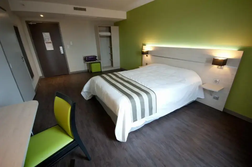 Brit Hôtel Saint-Dizier 12